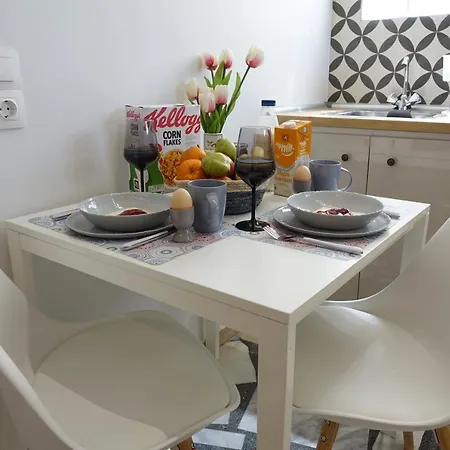 Sunshine Apartment *